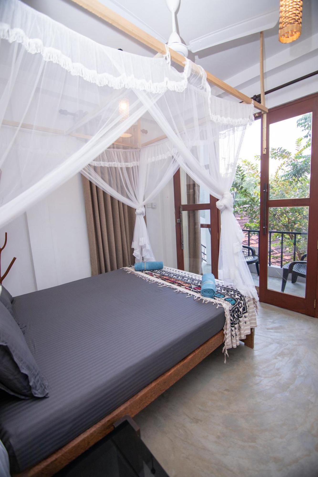 Light House Beach Home Matara Habitación foto